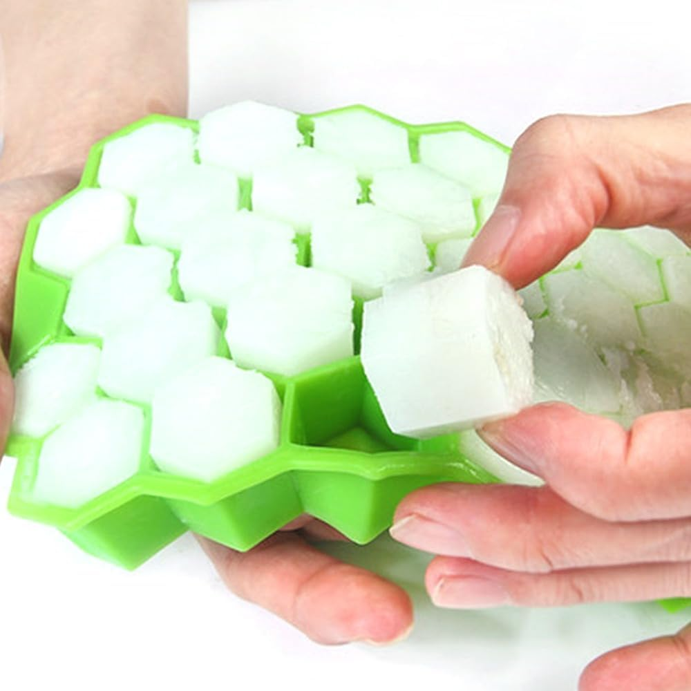 Silicone Ice Cube Tray 37 Grid with Lid | Honeycomb Ice Maker Reusable Ice Container for Coffee & Juice (Random Color) – 1 Pc ❄️🧊