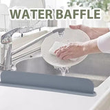Reusable Silicone Sink Splash Guard – 14 Inch Splashproof Countertop Water Barrier with Suction Cups (Random Color) ✨