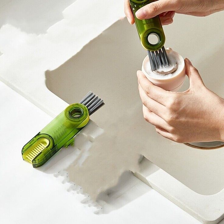 3-in-1 Silicone Cup Cleaning Brush | Multifunction Bottle, Lid & Cup Cleaner ✨🧽